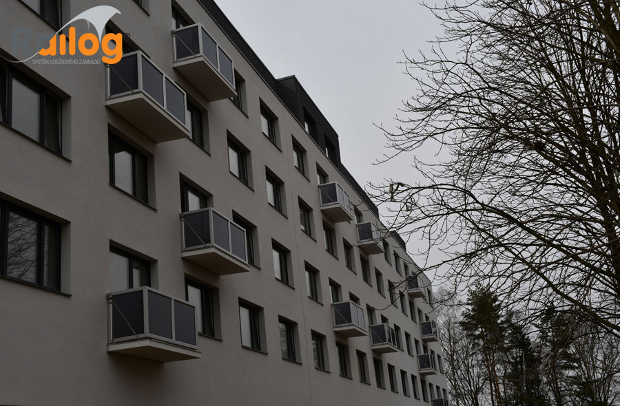 Railog® Al zábradlí, závěsné balkóny s protipožární odolností  - rezidence Pavlovova, Ostrava 2020